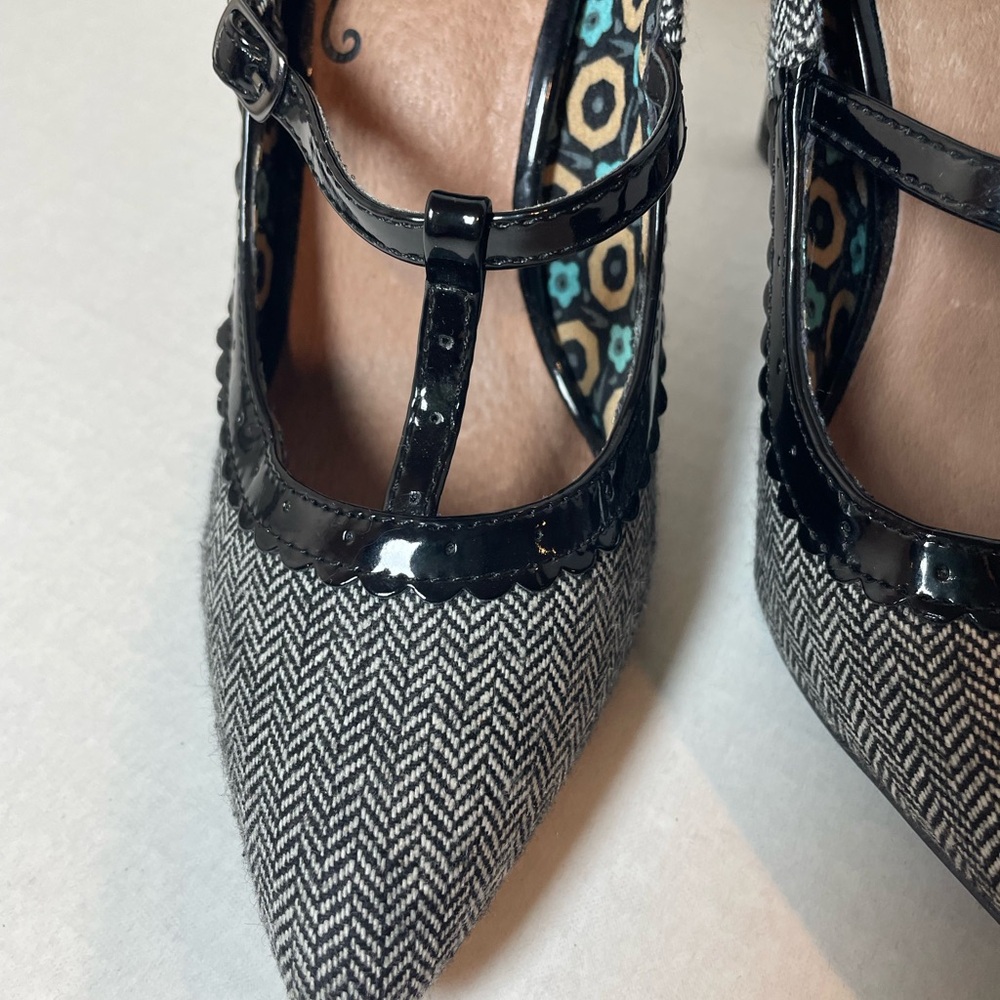 Restricted Women’s Heels